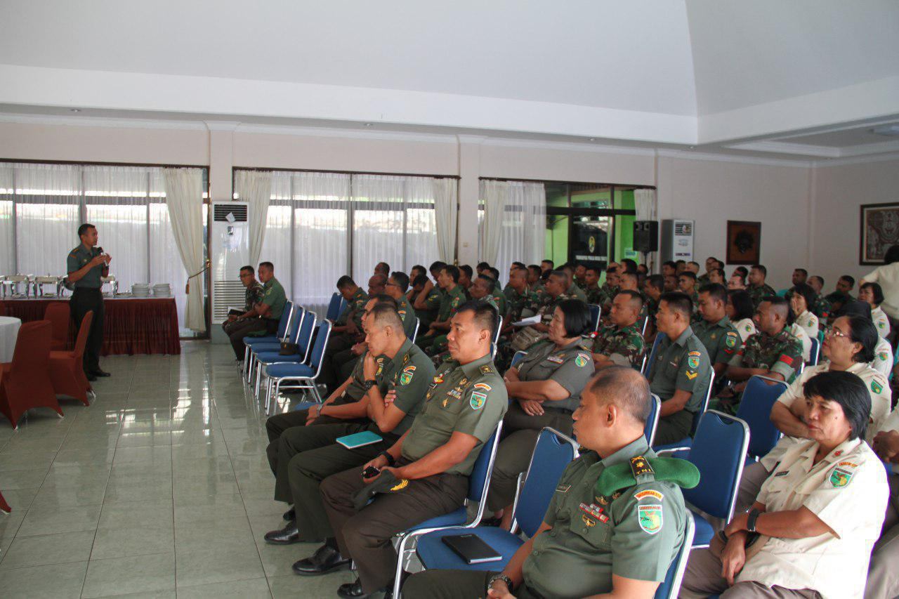 Korem 172/PWY Lakukan Penyuluhan Hukum Pada Prajuritnya