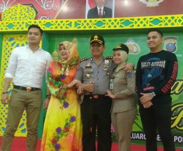 Ditemani Sang Putri, Kapolres Pelabuhan Belawan Bacakan Lantunan Ayat Suci   Al-Quran