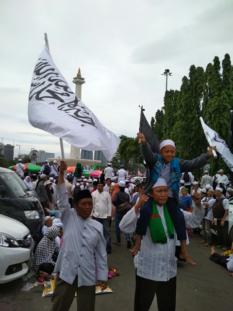 Massa Aksi Reuni 212 Mulai Bubarkan Diri