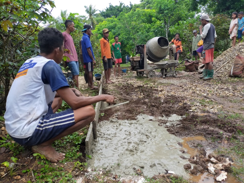 Diduga Ada Proyek Akal-akalan Di Desa Netenaen, Tokmas dan Ketua BPD Ragukan Mutu Pembangunan