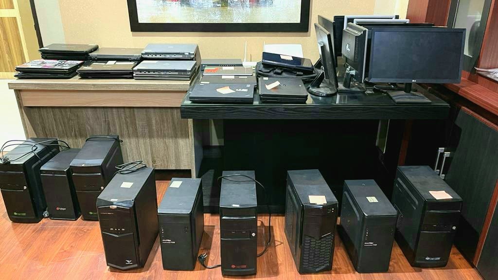 Polda Kalbar Gerebek Pinjol Ilegal di Pontianak, 14 Aplikasi Ternyata Tak Terdaftar di OJK