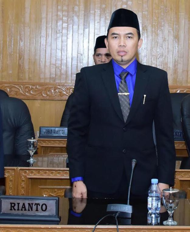 KETUA DPRD KAB.BENGKALIS ABDUL KADIR PIMPIN SIDANG PARIPURNA RANPERDA APBD 2019
