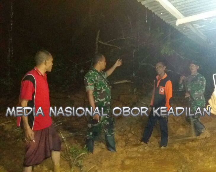 Koramil 04/Sawang Sigap Atasi Bencana Alam Tanah Longsor Di Panton Luas