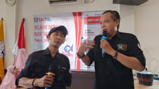 Ketua FWJI Jakarta Barat dan Juga Pemred Media Updatetodaynews.com Berikan Santunan Anak Yatim