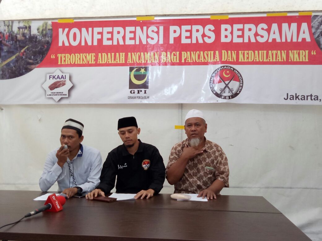 KELUARGA BESAR MENTENG 58 " TERORISME ADALAH ANCAMAN BAGI PANCASILA DAN KEDAULATAN NKRI"