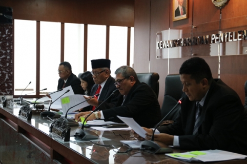 Tiga Bulan Tidak Ikut Pleno Tanpa Keterangan, Anggota KIP Aceh Tenggara Diberhentikan
