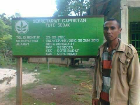 Diduga Konstantinus Daniel Ndolu Ketua TPK Desa Lekunik Sunat Dana Desa Pekerjaan Embung Ratusan Juta.