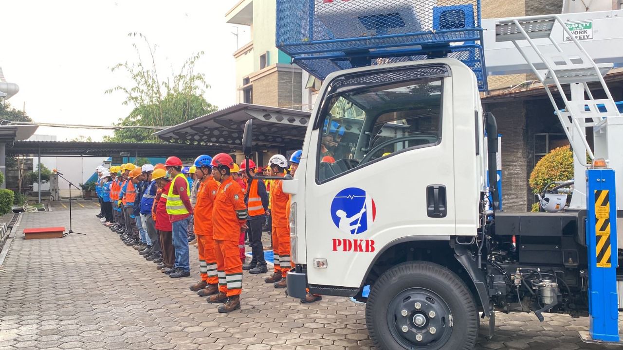 Lakukan Apel Siaga Kelistrikan, PLN UP3 Depok Pastikan Keandalan Pasokan Listrik Jelang Idul Fitri 1445 H