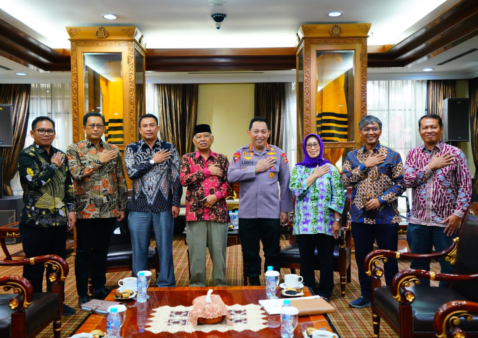 Sepakat Cegah Polarisasi Pemilu Petinggi Media Dewan Pers Bertemu Kapolri di Mabes Polri