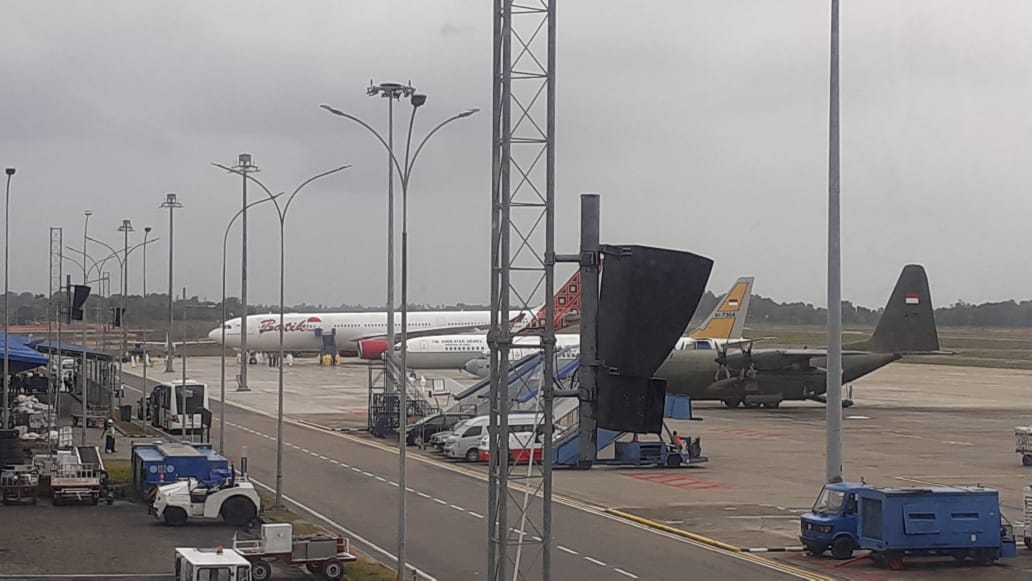 Breaking News, Pesawat Evakuasi Kemanusiaan dari Bandara Wuhan Propinsi Hubei RRT Telah Mendarat di Batam