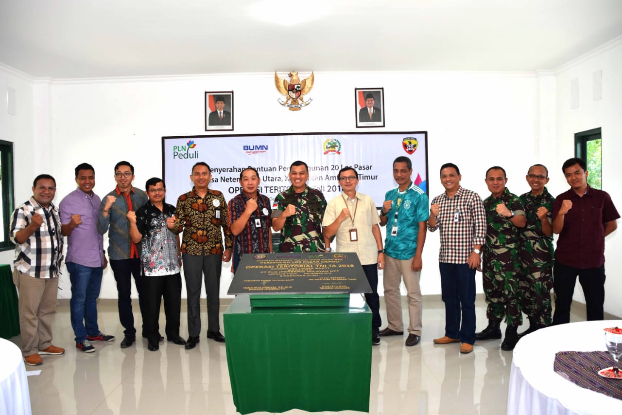 TNI Bekerjasama Dengan PLN Bantu Masyarakat di Perbatasan