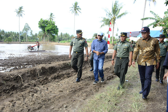 KOMISI I DPR APRESIASI PENDAMPINGAN UPSUS KODAM HASANUDDIN.