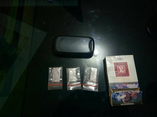 LAGI, SATU PRIA DI SINYALIR PENGEDAR SHABU, DI RINGKUS POLISI WAJO, SUL SEL.
