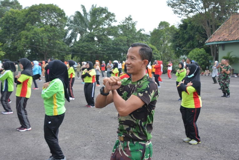 Keluarga Besar Korem 044/Gapo Latihan Tari Gemu Famire, Target Pecahkan Rekor MURI