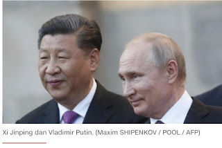 Vladimir Putin Beri Kado Ulang Tahun Es Krim Raksasa untuk Xi Jinping