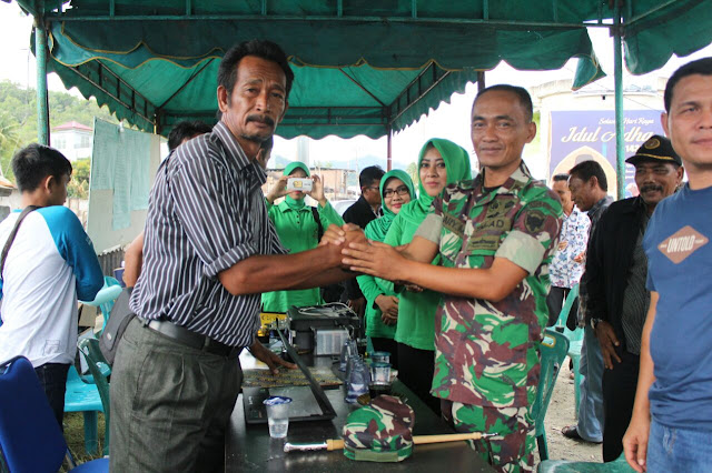 KORBAN KEBAKARAN RUKO DI ACEH SELATAN DAPAT BANTUAN DARI DANDIM 0107/ACEH SELATAN