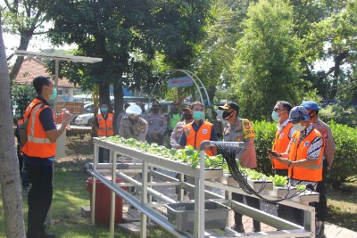 Kunjungi AQUA Keboncandi, Kapolresta Luncurkan Industri Tangguh Semeru Pasuruan
