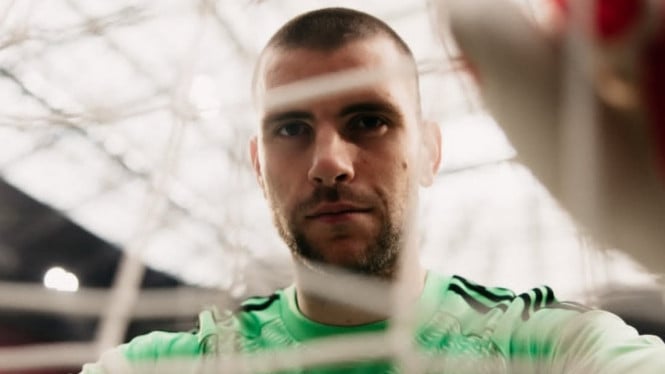 Konflik Memanas di Sepak Bola Indonesia: Pelatih Fred Grim Beri Respons Tegas Atas Kritikan Maarten Paes terhadap Ajax
