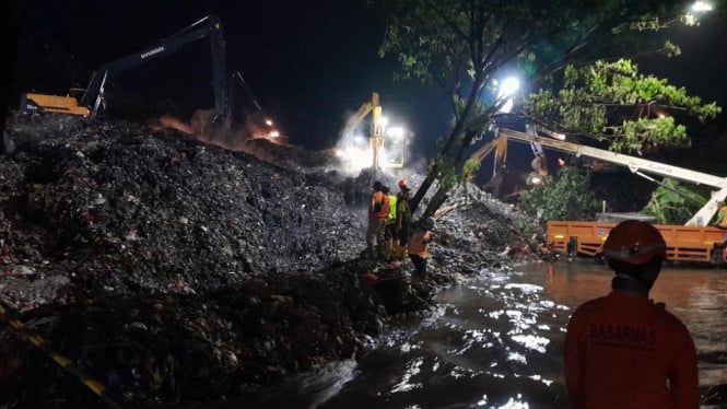 Bencana Longsor Tumpukan Sampah di Bantargebang, Pemprov DKI Ambil Keputusan Penutupan Zona 4