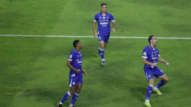 Persib Bandung Hadapi Persik Kediri di Pekan 25 Super League: Jadwal Lengkap dan Panduan Saksikan Pertandingan