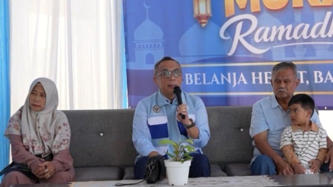 Antusiasme Warga Desa Sukamenak Ikuti Program Subsidi Pangan Partai Amanat Nasional Jelang Ramadan