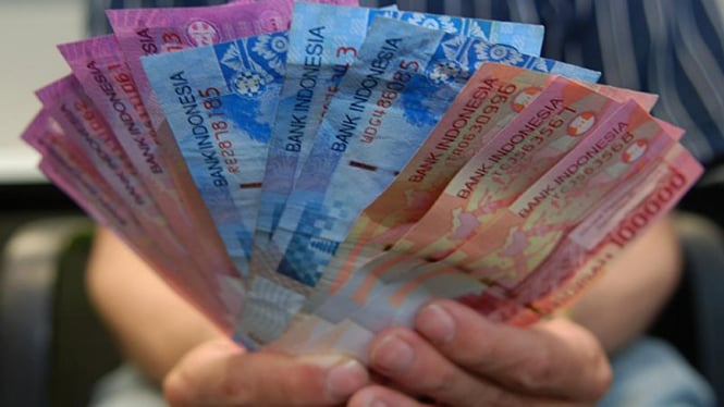 Dari Pemberian Sukarela hingga Hak Konstitusional: Perjalanan Panjang THR Menjadi Perlindungan Pekerja Indonesia