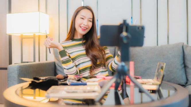 Influencer Digital Kini Menjadi Pilar Kepercayaan Konsumen dalam Transaksi E-Commerce Indonesia