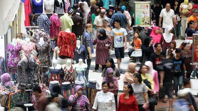 Konsumsi Masyarakat Meningkat Menjelang Ramadan: Sektor Ritel Diperkirakan Tumbuh Signifikan di Bulan Februari