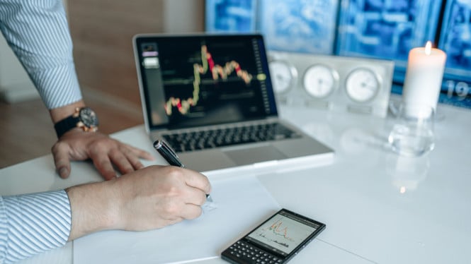 Volatilitas Pasar Saham Indonesia Meningkat: Strategi Cerdas untuk Melindungi Portofolio Investasi Anda