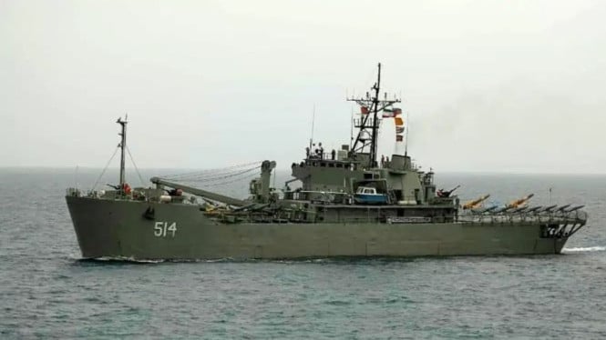 Tegangan Eskalasi: AS Luncurkan Operasi Militer Besar-besaran Tenggelamkan Armada Kapal Iran di Selat Hormuz