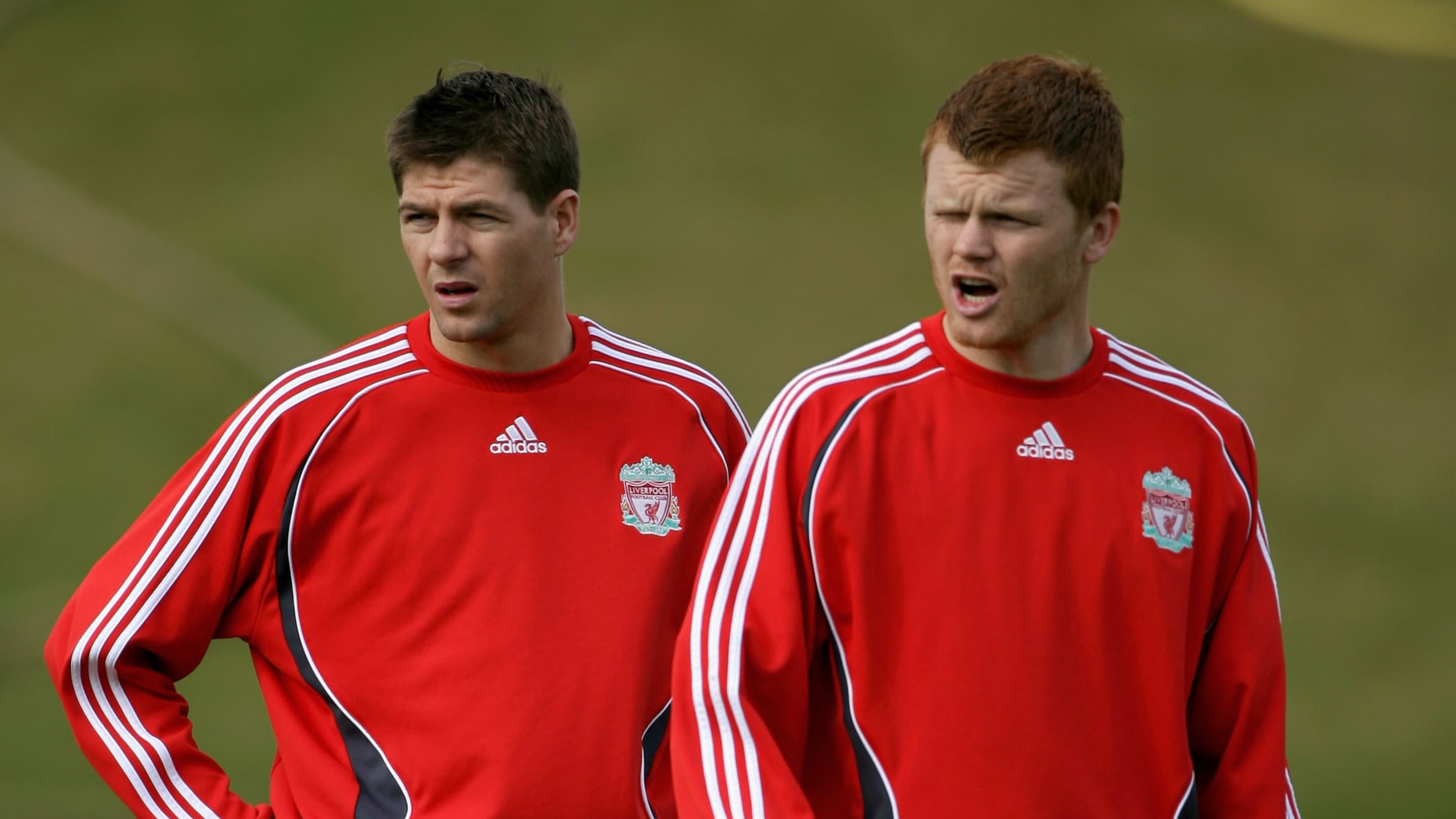Legenda Liverpool Steven Gerrard dan John Arne Riise Unjuk Kemampuan Menendang di Ajang Internasional Seoul