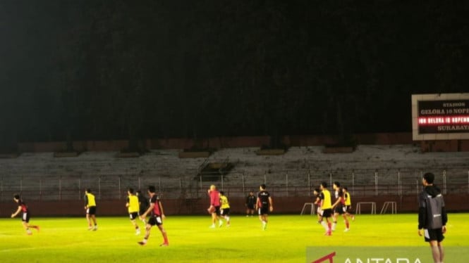 Pelatih Nova Arianto Apresiasi Perkembangan Timnas U-20, TC Surabaya Hasilkan Fondasi Taktis yang Kokoh