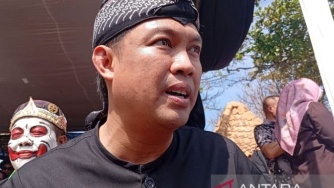 Jejak Korupsi di Cilacap: KPK Tangkap Bupati dan Sekda dalam Operasi Pemerasan Satuan Kerja