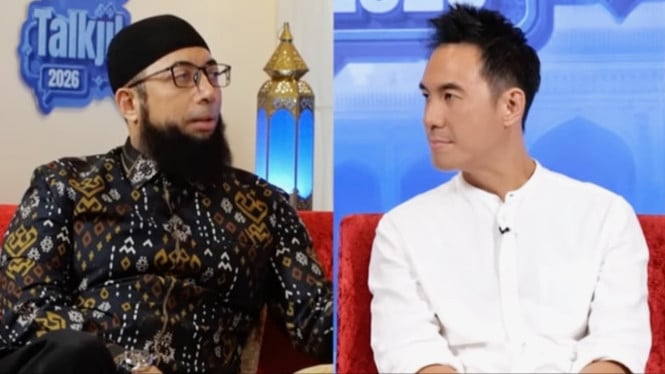 Diskusi Agama di Podcast: Ustaz Khalid Basalamah Tegaskan Keunikan Islam kepada Daniel Mananta