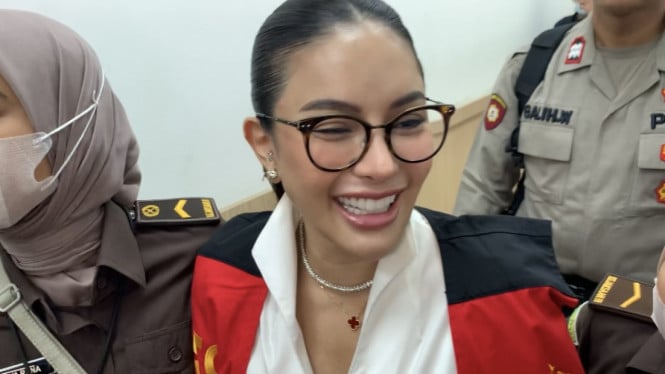 Nikita Mirzani Layangkan Somasi Tertulis kepada Presiden Prabowo Terkait Putusan Hukuman Enam Tahun Penjara
