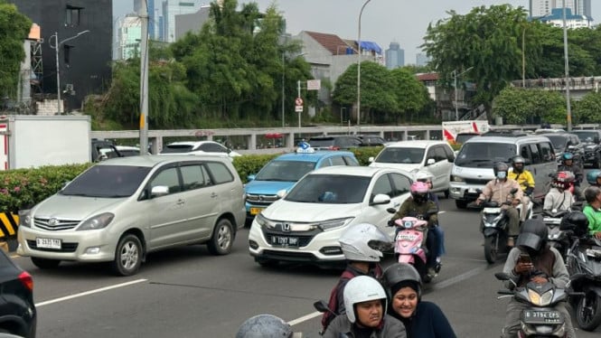 Arus Mudik Lebaran Mulai Meningkat Tajam, Jalanan Ibu Kota Semakin Padat