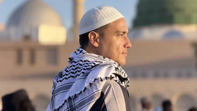 Hamish Daud Ungkap Pengalaman Spiritual Mendalam di Tanah Suci: Momen Jatuh Bangun yang Mengubah Perspektif