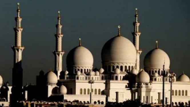 Berbeda Penentuan Hilal, Sejumlah Negara Muslim Sudah Rayakan Idul Fitri 1447 Hijriah pada Kamis 19 Maret 2026