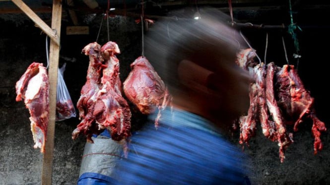 Krisis Keterjangkauan Daging Sapi Menjelang Lebaran: Harga Membubung Hingga Rp180 Ribu per Kilogram