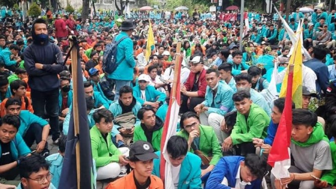 Layanan Pencairan BLT Kartu Huma Betang di Bank Kalteng Terancam Boikot, Mahasiswa Minta Penyelesaian Segera