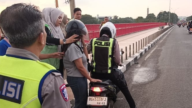 Detik-Detik Dramatis Penyelamatan di Jembatan Ampera: Bagaimana Respons 110 Polda Sumsel Mencegah Tragedi