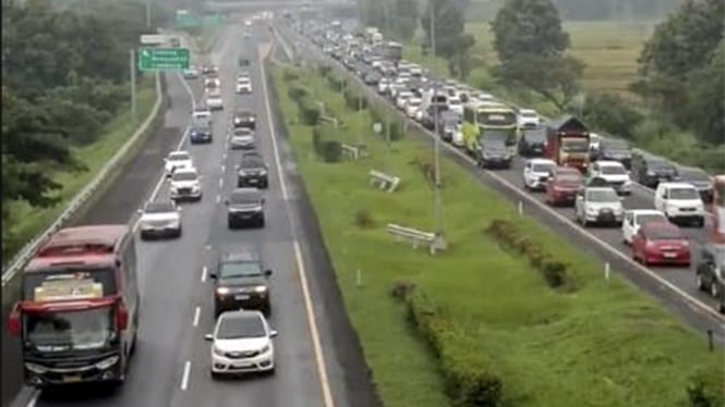 Korlantas Polri Akhiri Sistem One Way Nasional Seiring Menurunnya Volume Kendaraan Mudik