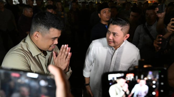 Bobby Nasution dan Teddy Indra Wijaya Gelar Aksi Kemanusiaan Distribusi Sembako Massal di Medan Menjelang Lebaran