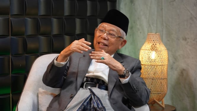 Wakil Presiden Ma'ruf Amin Pimpin Ibadah Salat Idul Fitri di Balai Kota Jakarta, Sampaikan Khutbah Keagamaan