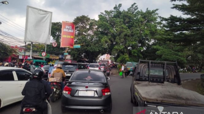 Kemacetan Bandung Kembali Melanda di H+2 Lebaran, Kecepatan Kendaraan Turun Drastis