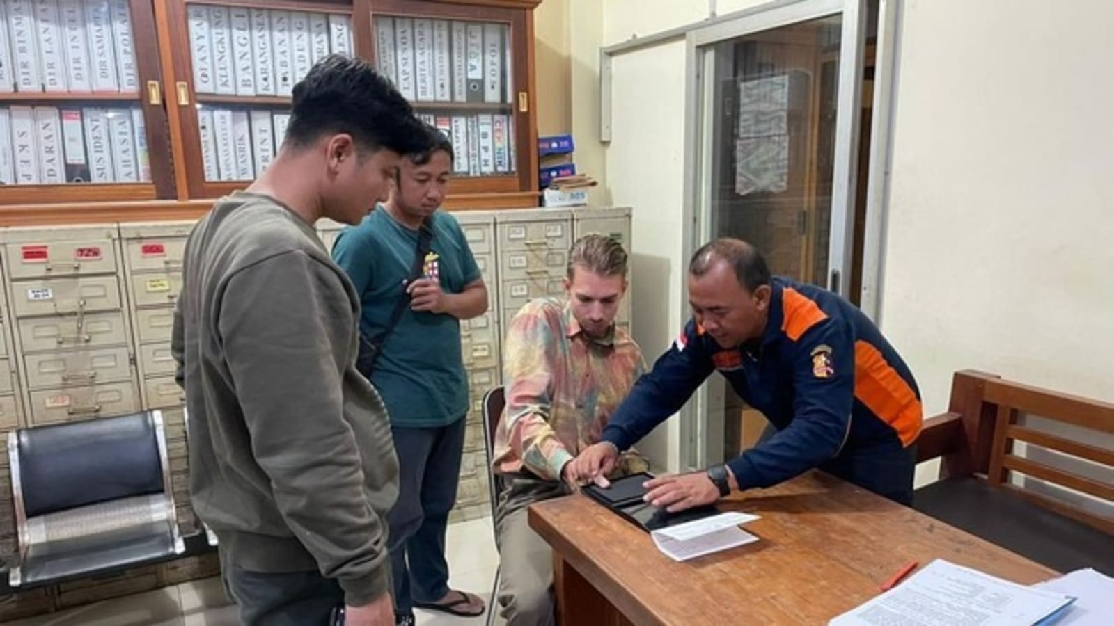 Warga Negara Swiss Ditahan Atas Dugaan Penistaan Agama Hindu Lewat Unggahan Media Sosial