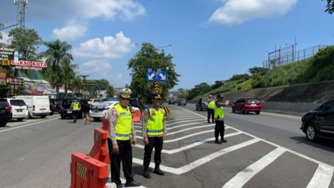Polisi Semarang Terapkan Strategi Buka-Tutup Rest Area untuk Kelancaran Arus Balik Libur