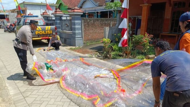 Kecelakaan Balon Udara Berpetasan Mengakibatkan Kerusakan Rumah dan Luka di Tulungagung, Polisi Mulai Selidiki