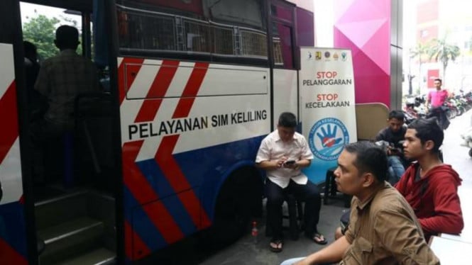 Polda Metro Jaya Aktifkan Unit SIM Keliling di Akhir Pekan: Masyarakat Jakarta Dimudahkan Perpanjangan Dokumen Berkendara