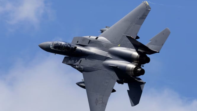 Sistem Pertahanan Udara Iran Klaim Berhasil Menembak Jatuh Pesawat Tempur F-15E Amerika Serikat